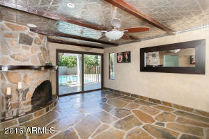 6829 N 1st Pl, Phoenix, AZ 85012 photo 17