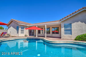 1067 W Cooley Dr, Gilbert, AZ 85233 photo 5