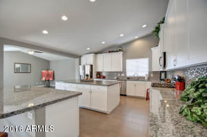 1067 W Cooley Dr, Gilbert, AZ 85233 photo 12