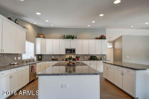 1067 W Cooley Dr, Gilbert, AZ 85233 photo 14