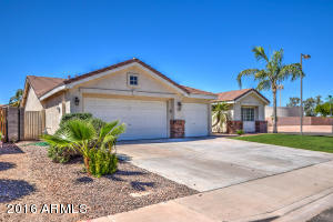 1067 W Cooley Dr, Gilbert, AZ 85233 photo 9