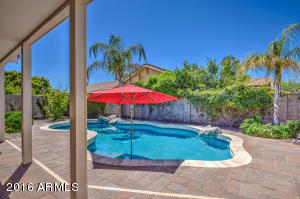 1067 W Cooley Dr, Gilbert, AZ 85233 photo 3