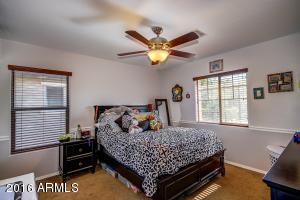 116 E Palomino Dr, Gilbert, AZ 85296 photo 9