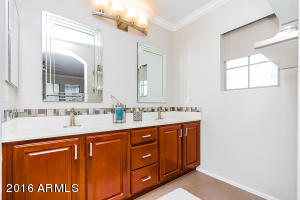 4362 E Rosemonte Dr, Phoenix, AZ 85050 photo 13
