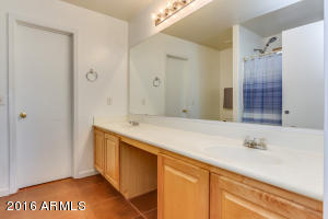 2562 E Oxford Ct, Gilbert, AZ 85295 photo 11