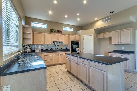 7757 E Sandia Cir, Mesa, AZ 85207 photo 3