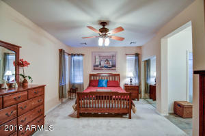 1672 S Falcon Dr, Gilbert, AZ 85295 photo 18