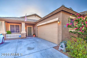 1672 S Falcon Dr, Gilbert, AZ 85295 photo 5