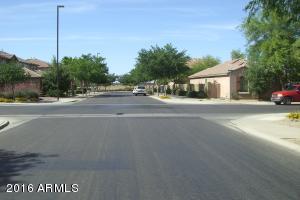1672 S Falcon Dr, Gilbert, AZ 85295 photo 40
