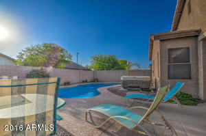 1672 S Falcon Dr, Gilbert, AZ 85295 photo 32