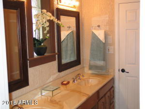 1275 E Manhatton Dr, Tempe, AZ 85282 photo 4