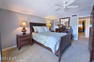 502 E Meadow Ln, Phoenix, AZ 85022 photo 9