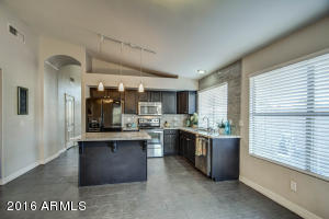 483 E Sherri Dr, Gilbert, AZ 85296 photo 9
