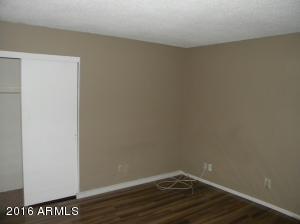 5212 E Half Moon Dr, Phoenix, AZ 85044 photo 9