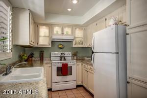 3879 Everett Dr, Phoenix, AZ 85032 photo 10