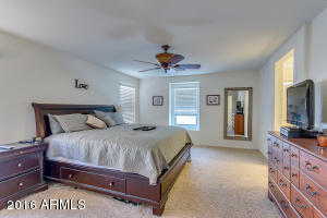947 S Pheasant Dr, Gilbert, AZ 85296 photo 13