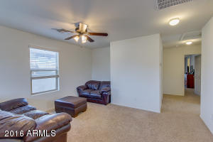 947 S Pheasant Dr, Gilbert, AZ 85296 photo 12