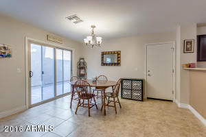 947 S Pheasant Dr, Gilbert, AZ 85296 photo 7