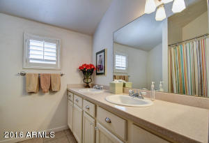 4549 E Rhonda Dr, Phoenix, AZ 85018 photo 21