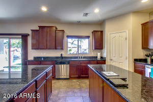 2879 E Trigger Way, Gilbert, AZ 85297 photo 9