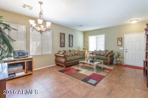 1744 S Falcon Dr, Gilbert, AZ 85295 photo 3