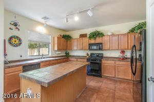 1744 S Falcon Dr, Gilbert, AZ 85295 photo 6