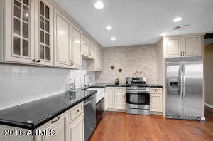 1234 Echo Ln, Phoenix, AZ 85020 photo 2