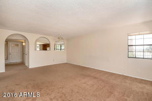 4373 E Sandia St, Phoenix, AZ 85044 photo 6