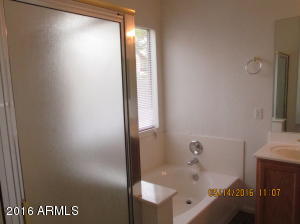 528 E Cantebria Dr, Gilbert, AZ 85296 photo 16