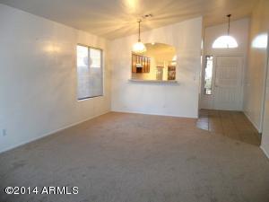 528 E Cantebria Dr, Gilbert, AZ 85296 photo 5