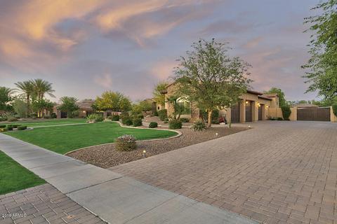 7089 S Star Dr, Gilbert, AZ 85298 photo 4
