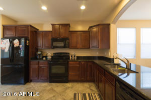 3236 E Meadowview Dr, Gilbert, AZ 85298 photo 3