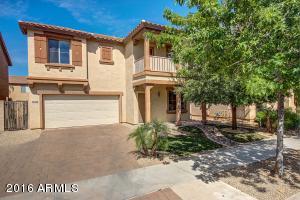 2023 S Falcon Dr, Gilbert, AZ 85295 photo 1