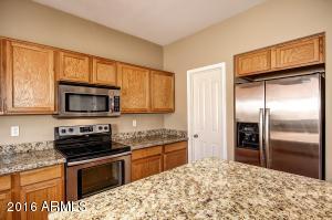 2023 S Falcon Dr, Gilbert, AZ 85295 photo 18