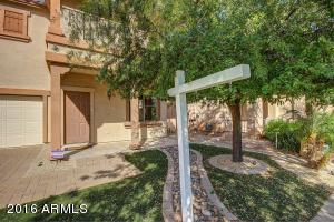 2023 S Falcon Dr, Gilbert, AZ 85295 photo 2