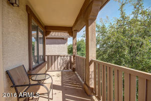 2023 S Falcon Dr, Gilbert, AZ 85295 photo 3