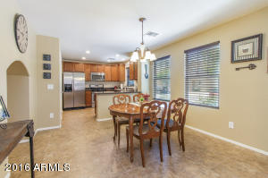 2233 S Buckaroo Trl, Gilbert, AZ 85295 photo 5