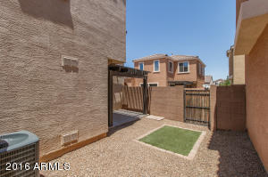2233 S Buckaroo Trl, Gilbert, AZ 85295 photo 20