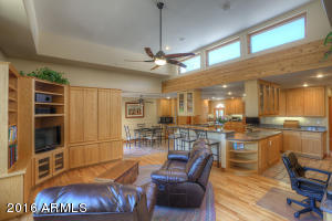 2023 E Caroline Ln, Tempe, AZ 85284 photo 9