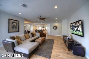 4702 E Clarendon Ave, Phoenix, AZ 85018 photo 4