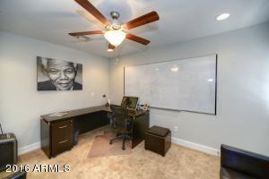 4702 E Clarendon Ave, Phoenix, AZ 85018 photo 13