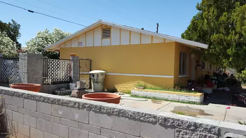 3942 Earll Dr, Phoenix, AZ 85018 photo 4