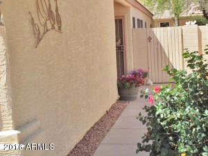 4348 E Campo Bello Dr, Phoenix, AZ 85032 photo 2