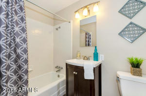 206 E Orchid Ln, Phoenix, AZ 85020 photo 22