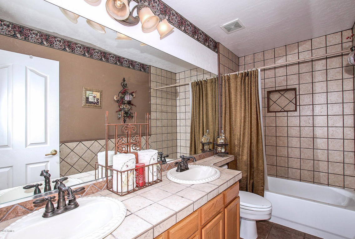 2540 E Appleby Rd, Gilbert, AZ 85298 photo 29