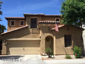 3286 E Meadowview Dr, Gilbert, AZ 85298 photo 1