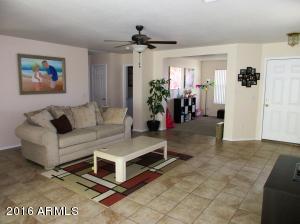 660 S Hazel Ct, Gilbert, AZ 85296 photo 4