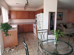 660 S Hazel Ct, Gilbert, AZ 85296 photo 9