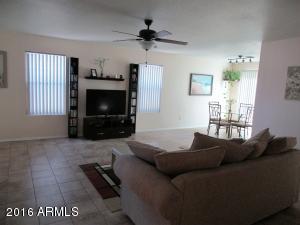 660 S Hazel Ct, Gilbert, AZ 85296 photo 3