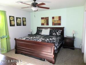 660 S Hazel Ct, Gilbert, AZ 85296 photo 12